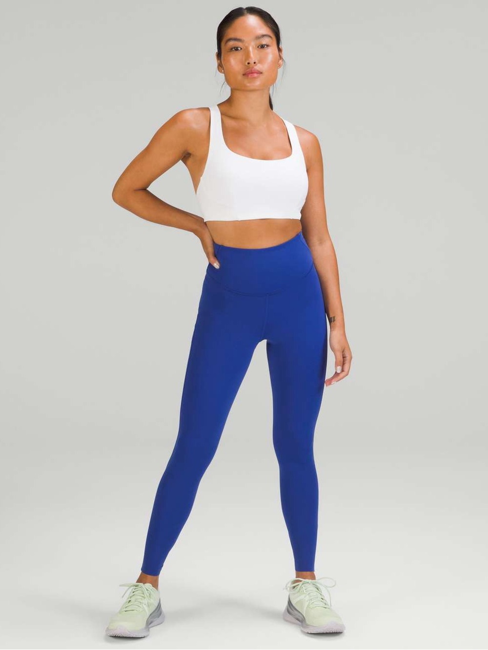 Lululemon Base Pace High-Rise Running Tight 25"
Psychic size 10 blue